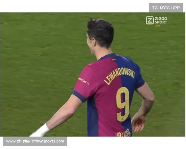 莱万状态飘忽却仍领衔西甲射手榜近10场仅一场进球令人唏嘘